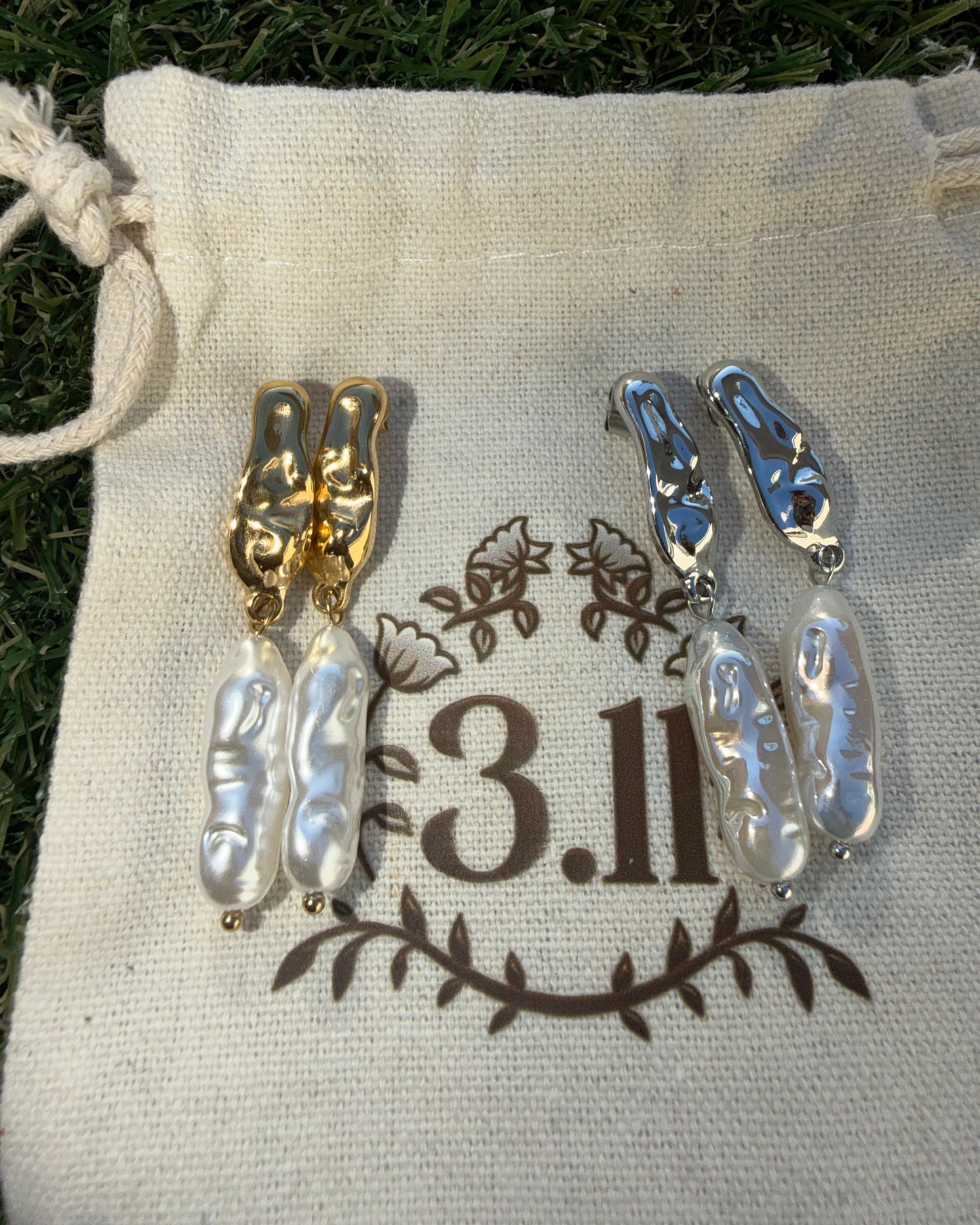 Perla Divine Earrings