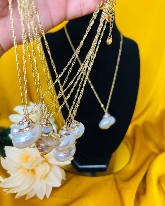 Caracol Necklace