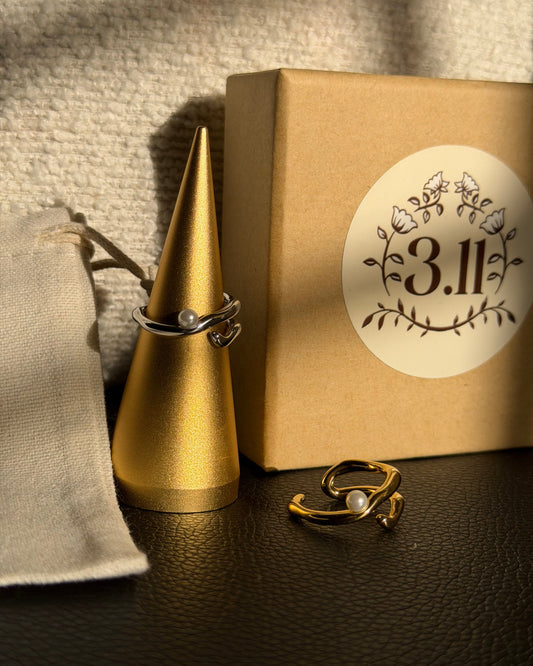 Opaline Ring